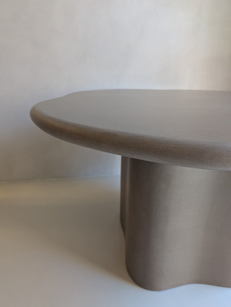 mesa-microcemento-redonda-gris-kopff